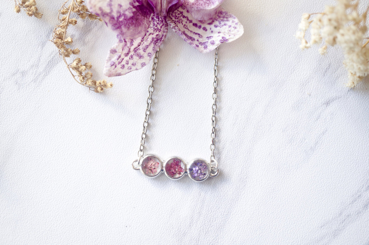 Real Dried Flowers and Resin Necklace Ombre Pink White Bar