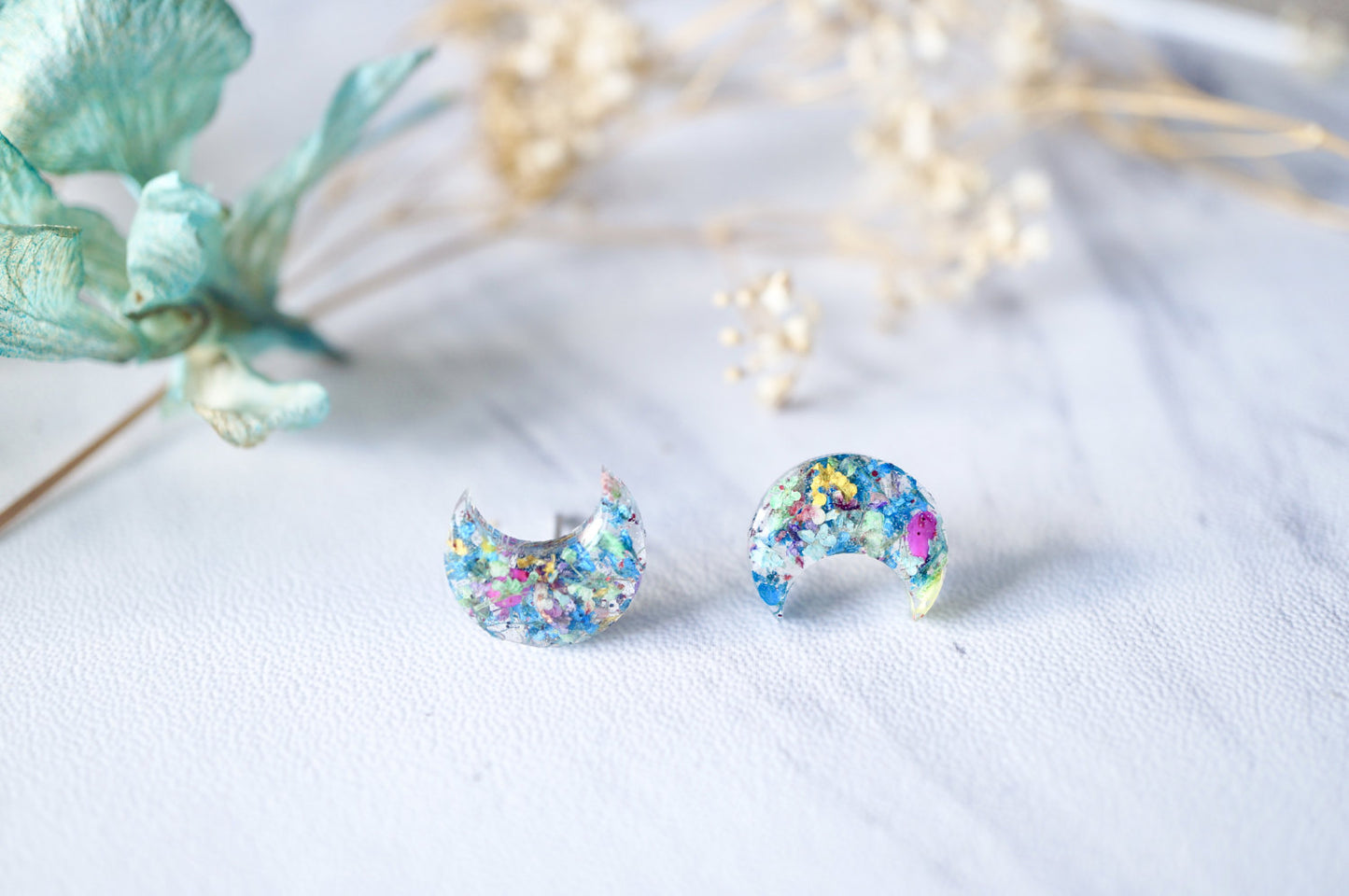 Real Dried Flowers and Resin Moon Stud Earrings in Blue Mix