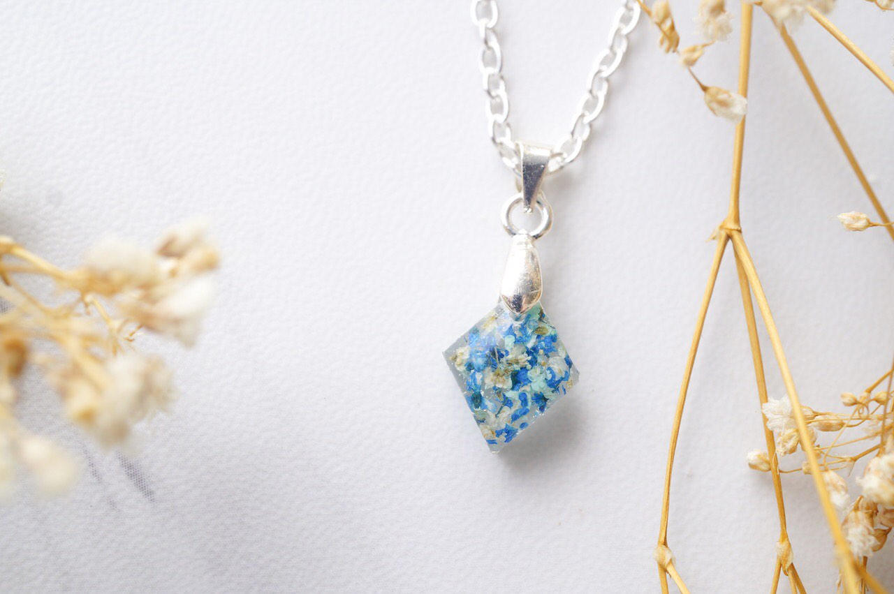Real Dried Flowers in Diamond Resin Necklace in Blues