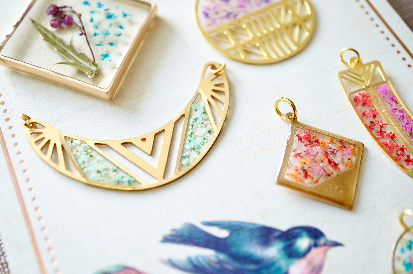 Real Flowers and Resin Necklace, Brass Tribal in Mint