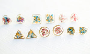 Real Pressed Flower and Resin Stud Earrings in Blues and Yellows Mix Cat/Bear