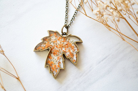 Real Pressed Flower and Resin Necklace Maple Leaf, Fall Florals, Fall Finds