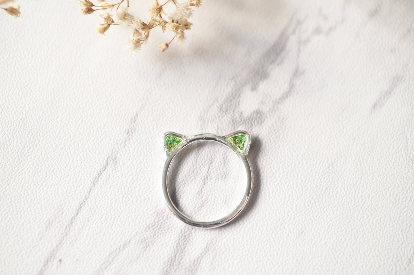 Real Pressed Flowers and Resin Silver Cat Ring in Green