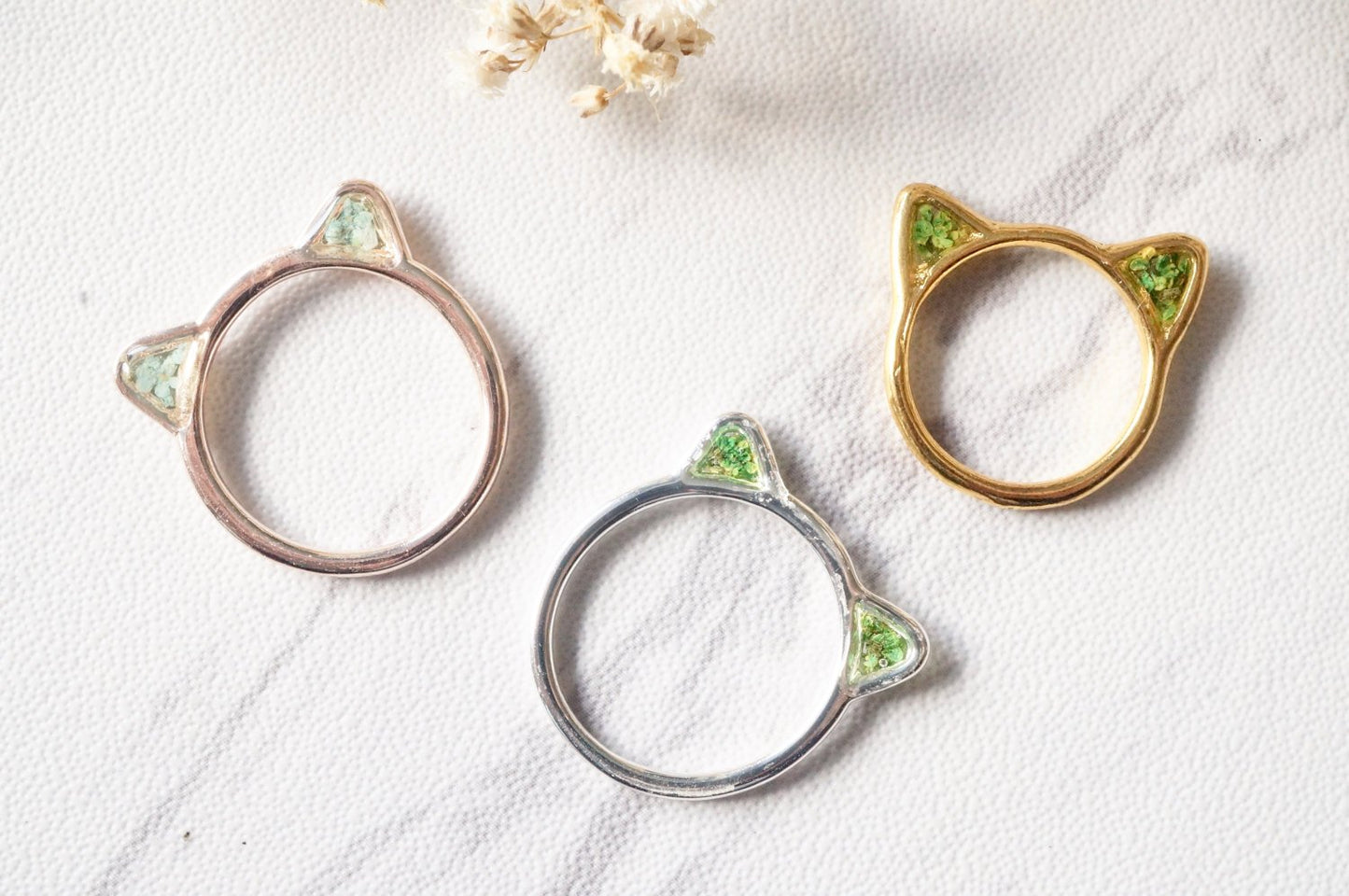 Real Pressed Flowers and Resin Silver Cat Ring in Green
