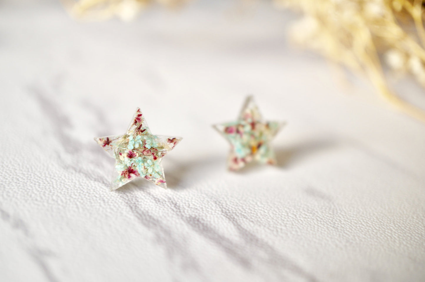 Real Dried Flowers and Resin Star Stud Earrings in Mint and Rose