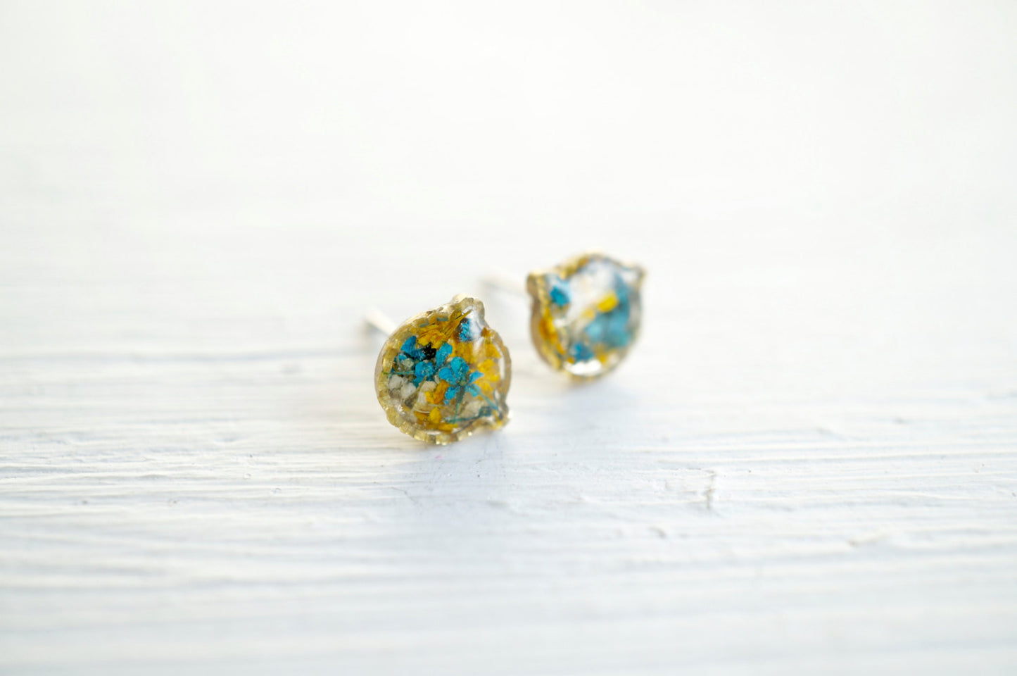 Real Pressed Flower and Resin Stud Earrings in Blues and Yellows Mix Cat/Bear