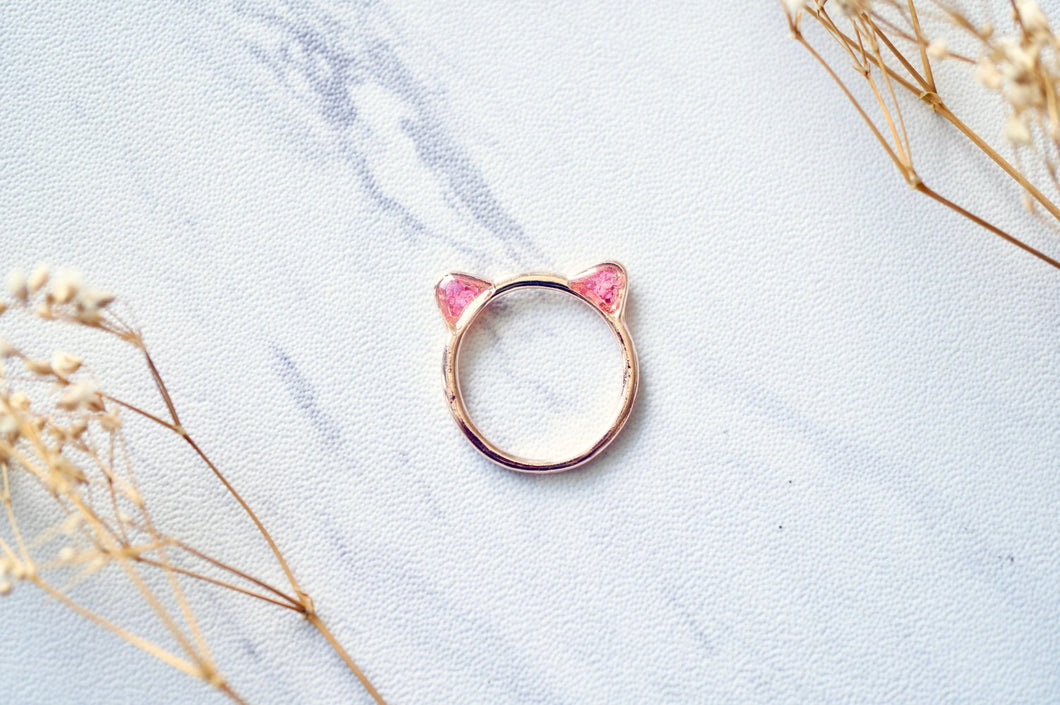 Real Pressed Flowers and Resin Cat Ring in Rose Gold and Pink