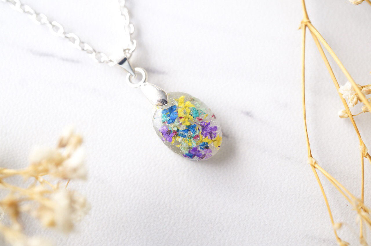 Real Dried Flowers in Oval Resin Necklace in Blue Mint Yellow Purple