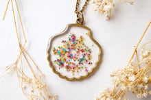 Real Dried Flowers in Resin, Seashell Necklace in Party Mix