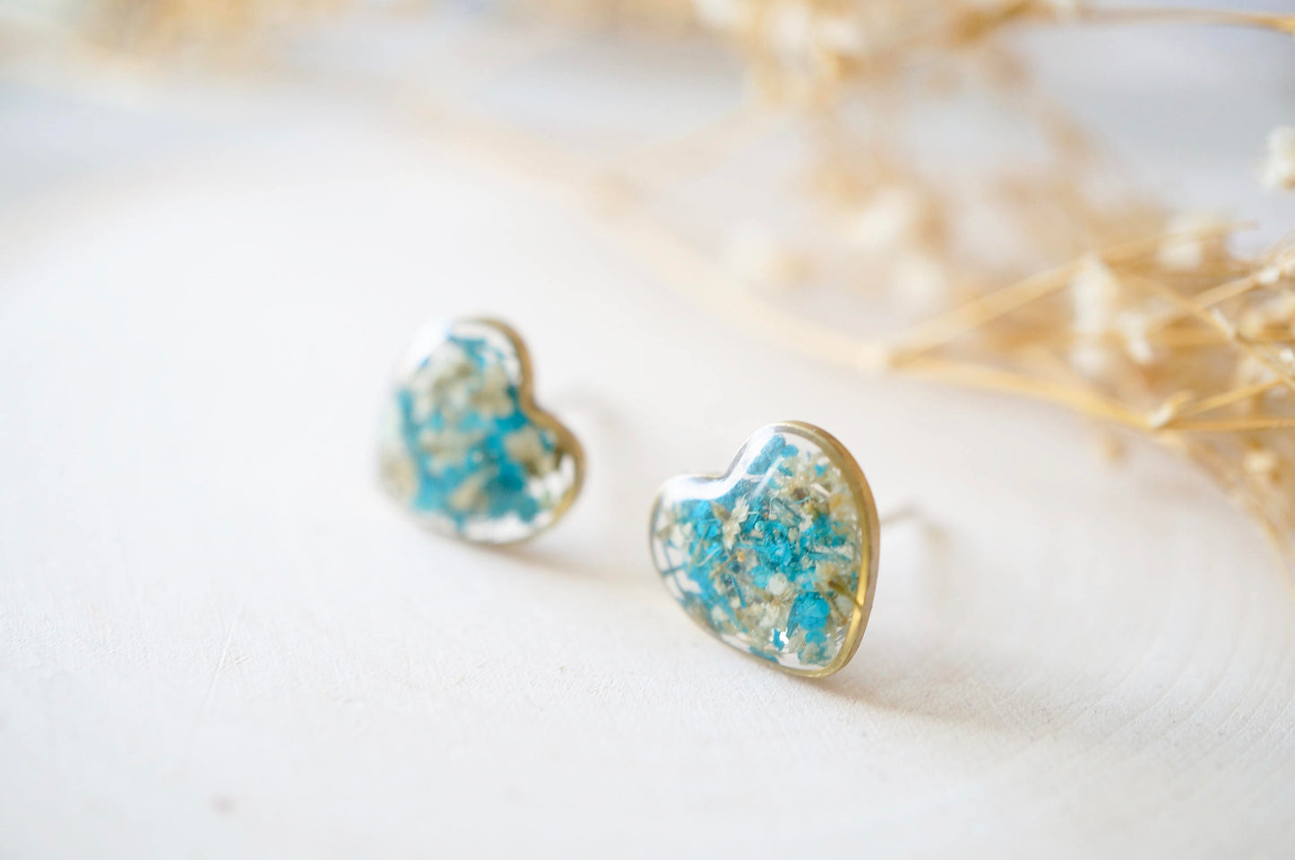 Real Dried Flowers and Resin Heart Stud Earrings in White and Teal Green