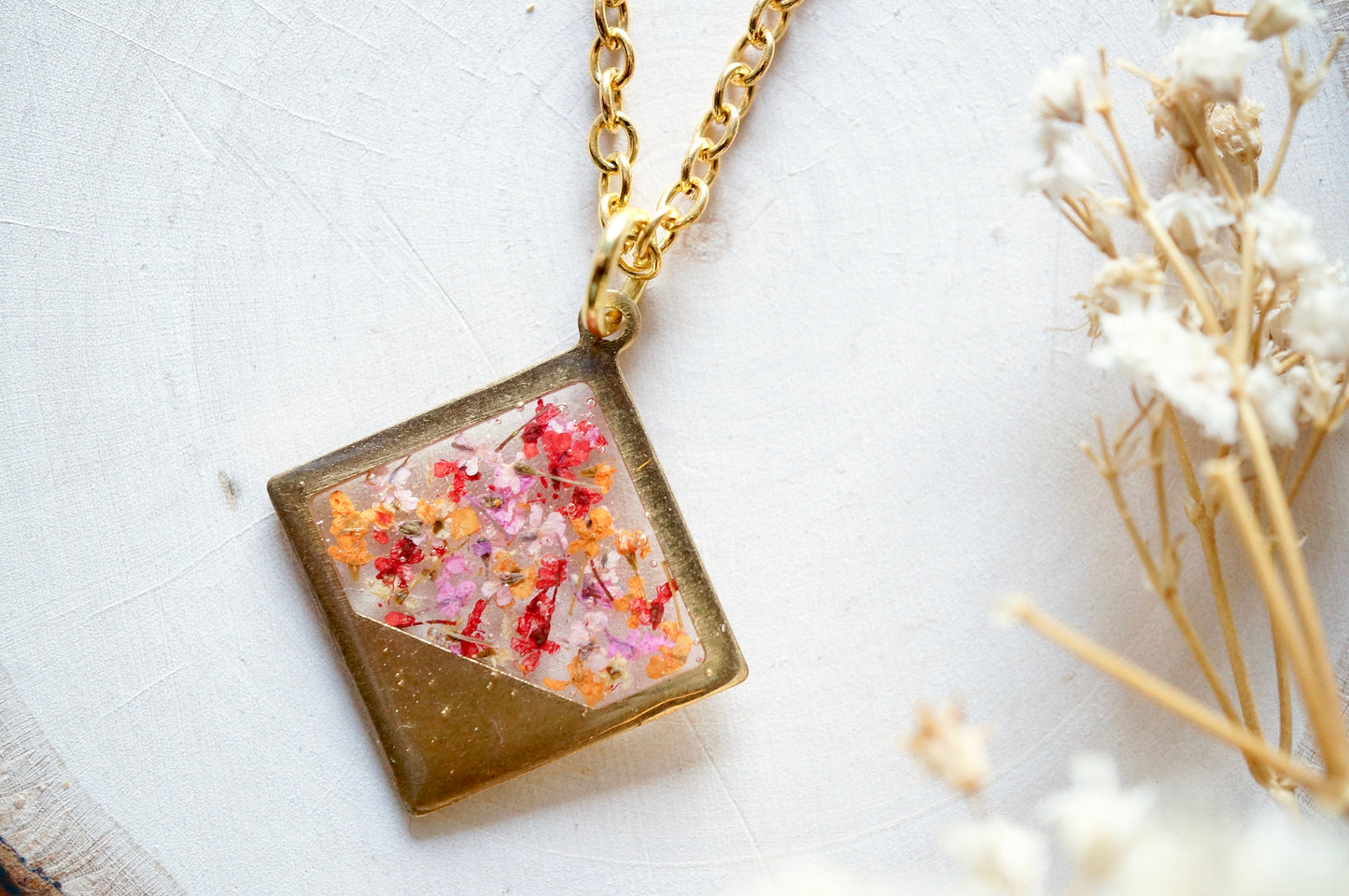 Real Dried Flowers in Resin, Brass Diamond Necklace in Pink Red Orange