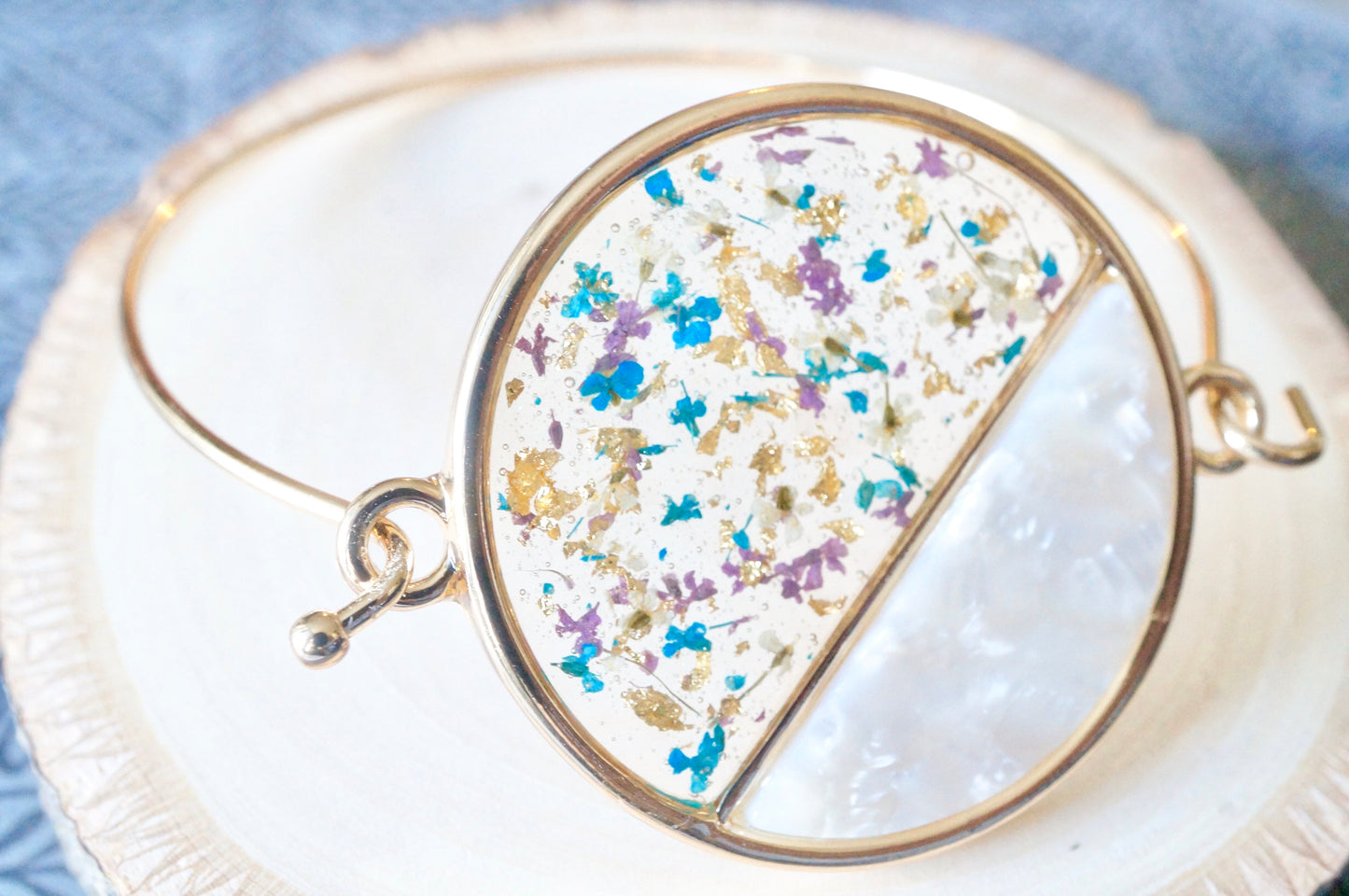 Real Dried Flowers and Resin Bracelet in Blue Purple White and Gold