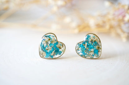 Real Dried Flowers and Resin Heart Stud Earrings in White and Teal Green