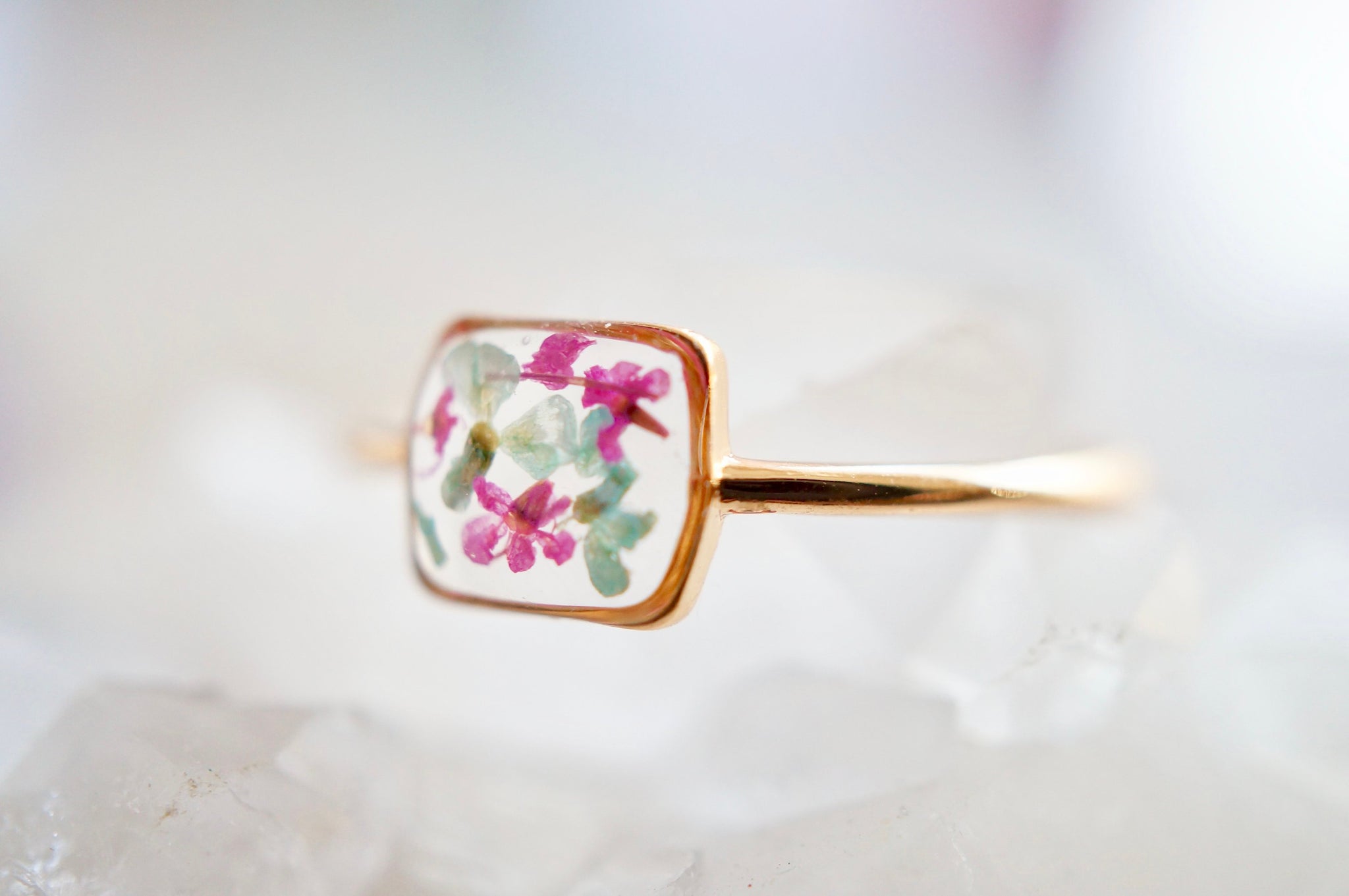 Clear Resin Ring Featuring Flower Accents. - One Size fits (87165)