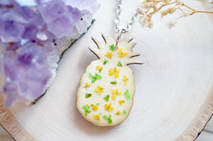 Real Pressed Flowers in Resin, Wood Pineapple Necklace in Yellow Green