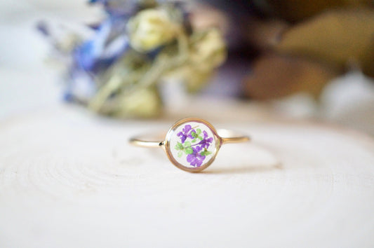 Real Pressed Flower and Resin Ring, Circle Gold Band in Green and Purple