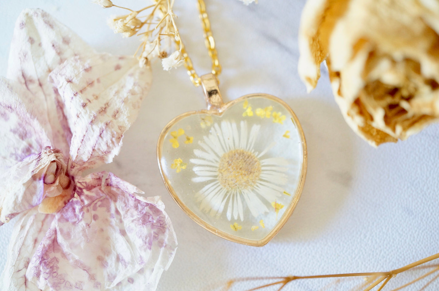 Real Pressed Flowers in Resin, Gold Heart Necklace in White Daisy and Yellow