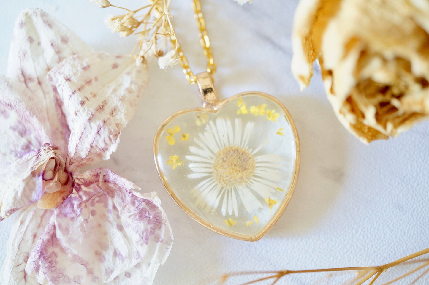 Real Pressed Flowers in Resin, Gold Heart Necklace in White Daisy and Yellow