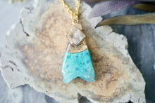 Real Pressed Flowers in Resin, Gold Druzy Geode Necklace in Teal and Mint