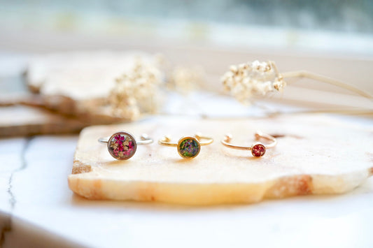 Real Pressed Flower and Resin Ring, Customizable Bands