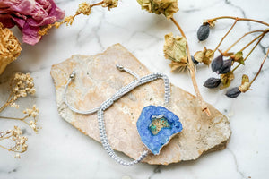 Real Pressed Flowers and Resin Beaded Bracelet, Blue Druzy Geode in Grey with Mint Peach Flowers