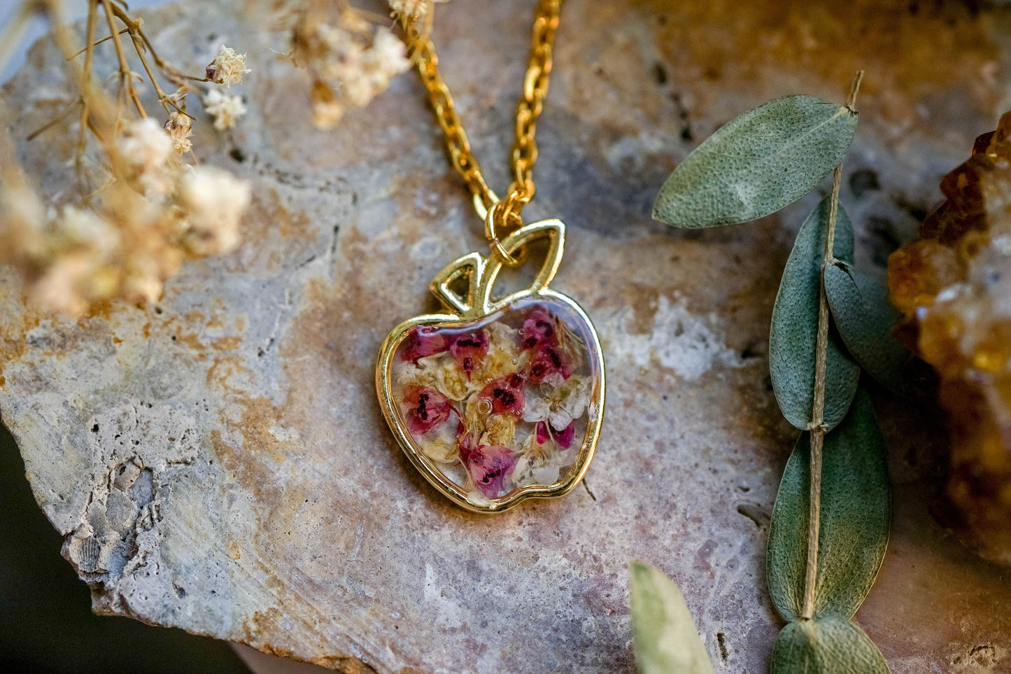 Real Pressed Flowers in Resin Necklace, Gold Apple Necklace with Pink and White Heather Flowers, Teacher jewelry, Teacher necklace