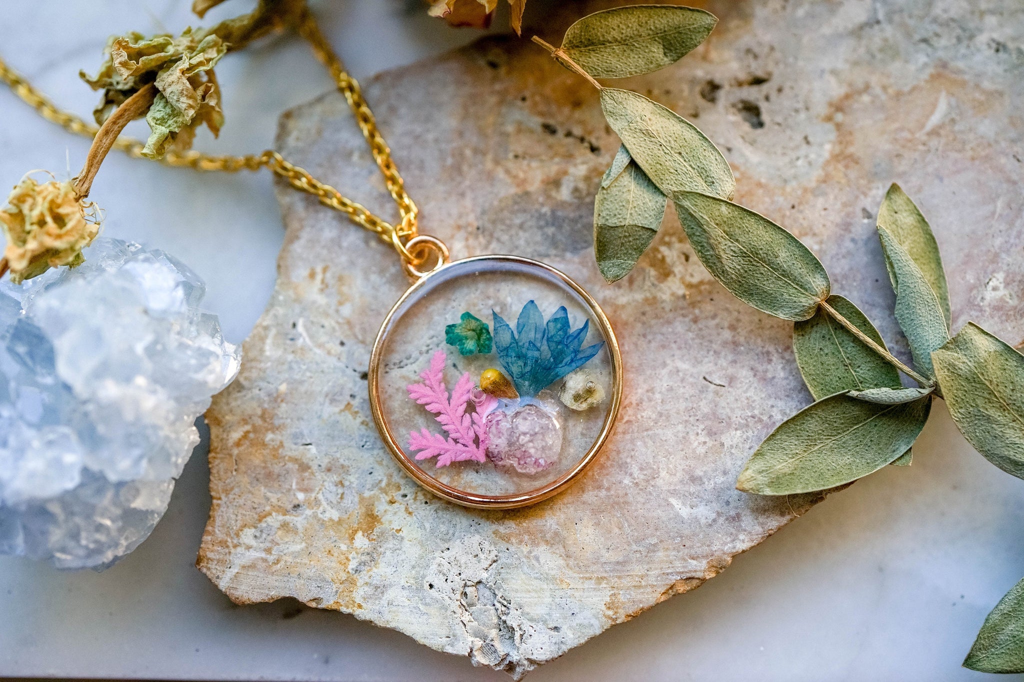 Mini Rectangle Flower and Resin Necklace in Gold – Rebecca Noel Designs